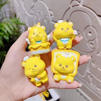 Porte-clés créatif en résine en forme d'ours de dessin animé, breloque pour clés de voiture, pendentif de sac pour filles, cadeau pour couple, Chine