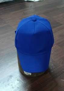 Casquette de baseball bleue à 6 panneaux unisexe, ajustable, en coton sergé de couleur unie, chapeau décontracté pour adultes - Product Image 1
