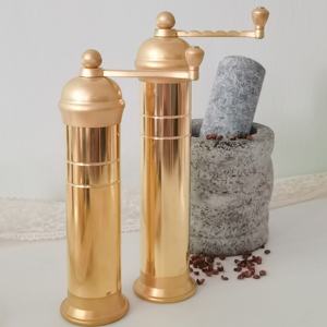 Ensemble de moulins à sel et à poivre manuels réglables en laiton doré unique pour la maison Vente en gros - Product Image 2