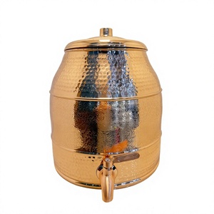 Dispensador de Agua de Cobre Puro Pulido a Espejo de Primera Calidad, Tanque de 13L, Matka Grabado Martillado, Dispensador de Agua Metálico Hermético con Grifo para Camper - Product Image 1