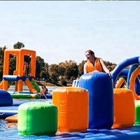Parc d'attractions aquatiques gonflable personnalisé en PVC de 0,9 mm pour jeux aquatiques