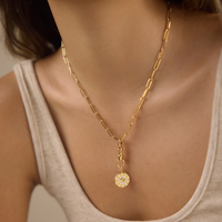 Collier pendentif étoile ronde J&D Jewelry North Star, plaqué or 18 carats, chaîne en acier inoxydable, zircon, bijoux étoilés pour femmes