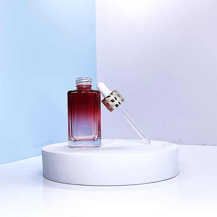 Gradient Amber Red Color Glass Dropper Bottle 30ml 50mlm 75ml 100ml Clear Transparent Square Perfume  Glass Bottle in Stock