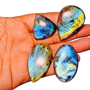 Labradorite Full Flash Cabochon Vernis à la main Labradorite Forme ronde Labradorite Pierre précieuse en vrac pour la fabrication de bijoux Pierre - Product Image 1