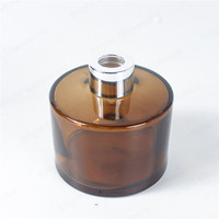 Großhandel 100ml bernstein glas diffusor flasche mit silber kappe