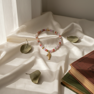 Collar Bohemio de Piedra Natural y Perla de Agua Dulce con Colgante de Pez de la Suerte - Product Image 5