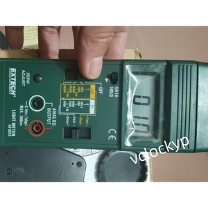EXTECH 401025-NIST Luxmètre, +/-5% Light ACC", Taille standard, 485F12 EXTECH 401025 Utilisé - Product Image 1