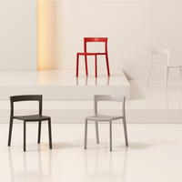 Chaise de salle à manger rectangulaire en plastique creux, en matière première PP écologique épaisse, couleur de cadre personnalisable OEM ODM, pour projets hôteliers, de restauration et de traiteur