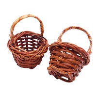 Mini panier tressé à la main en vannerie pour maison de poupée, décoration de scène de jeu domestique, accessoires de photographie, jouet doux pour filles