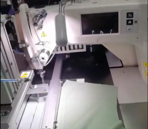 ZY-MJ7300PL <span class=keywords><strong>macchina</strong></span> da cucire automatica con modello aperto tascabile Laser <span class=keywords><strong>POLO</strong></span> t-shirt imbottitura anteriore - Product Image 3