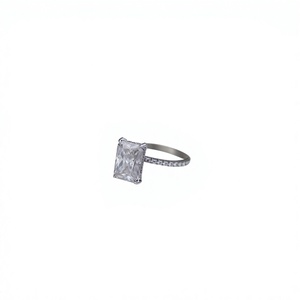 แหวนแฟชั่นทันสมัย แหวนเพชรทรงเหลี่ยมมรกต 14k แหวนหมั้นสำหรับผู้หญิง คลาสสิก ได้รับการรับรองจาก IGI เพชรเพาะเลี้ยงในห้องปฏิบัติการ - Product Image 1