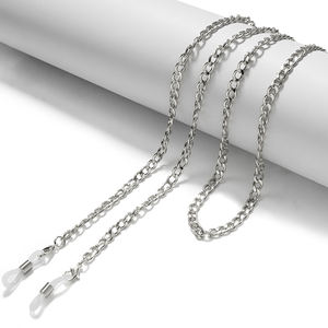 Catena per <span class=keywords><strong>Occhiali</strong></span> <span class=keywords><strong>da</strong></span> <span class=keywords><strong>Sole</strong></span> Dorata alla Moda, Catenella <span class=keywords><strong>a</strong></span> Maglie per <span class=keywords><strong>Mascherina</strong></span>, Collana Porta <span class=keywords><strong>Occhiali</strong></span>, Nuovi Gioielli di Occhialeria per Donna - Product Image 3