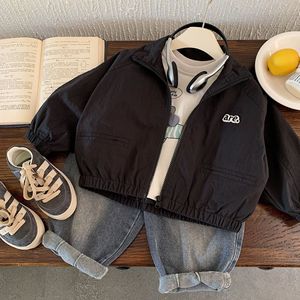 Vente en gros 2025 Automne Mode Lettre <span class=keywords><strong>Noir</strong></span> Enfants Veste Manteau pour Garçons - Product Image 3