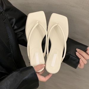 Chanclas de suela gruesa para mujer, estilo verano 2026, a juego con faldas, sandalias plateadas con temática playera - Product Image 6
