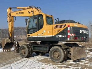 Excavadora de Ruedas Moderna de 210W-9, 21 Toneladas, Modelo Coreano, Excavadora de Ruedas Hyundai 210 de Alta Calidad, Se Vende a Bajo Precio y Personalizable - Product Image 4