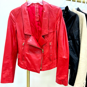 Venta caliente bueno como nuevo Casual <span class=keywords><strong>Boutique</strong></span> abrigos de cuero para mujer estilo Hip Hop corto mixto Bale ropa usada - Product Image 1