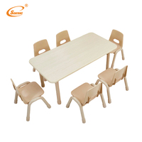 Ensemble table et chaises d'école maternelle et préscolaire moderne en plastique haut de gamme, personnalisable, avec tableau de dessin réglable – Vente chaude