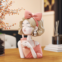 Sculpture créative en résine pour fille, ornement de bureau personnalisé, cadeau d'anniversaire, décoration intérieure pour la maison et le bureau, vente en gros directe d'usine