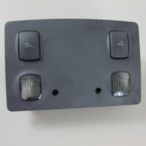 Audi A6 Mk2 1997-2004 Éclairage intérieur automatique d'occasion 4B0947303 Plafonnier 22319 20L-4-D-17 - Product Image 1