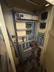 Máquina de inyección de caucho de placa de 200 toneladas de marca usada, prensa de <span class=keywords><strong>compresión</strong></span> de tamaño 620x600, precio competitivo - Product Image 4