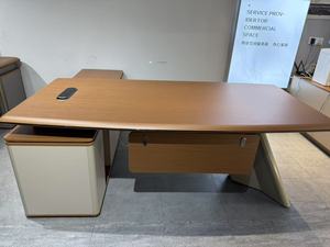 Conjunto de muebles de oficina de lujo moderno contemporáneo Durable Último ejecutivo CEO Escritorio Gerente Mesa de uso de empresa de MDF en forma de L - Product Image 2