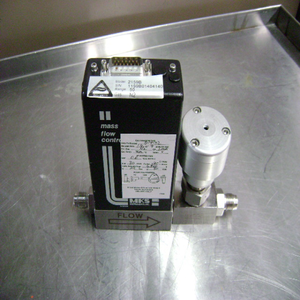 Plc 2539 2159b-00200rv Mass Flow Controller; <strong>Ran</strong>: 200 Sccm Gas: N2 for Warranty Product - Product Image 1