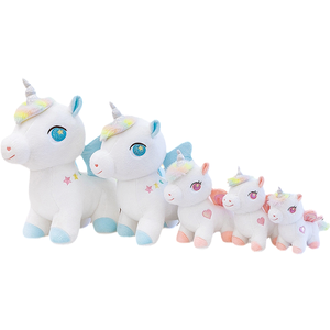 Paire de peluches licorne enlacées, design bicolore bleu et rose, broderie cœur sur la poitrine, mini-jouet souvenir pour invités de mariage - Product Image 6