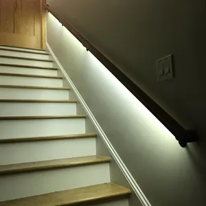 Madera luminoso Led luz pasamanos para escaleras