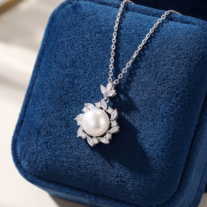 Collier simple fait main en perles d'eau douce naturelles, bijoux en cuivre, élégant ras-de-cou en perles de riz pour femmes, idéal pour les mariages et les soirées. - Product Image 3