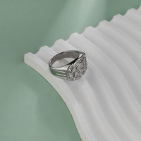 Trendige Eheringe aus 316L Edelstahl 14k 18k PVD Damen Herz Gold Nugget Ring für Männer und Frauen