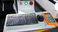 Machine de découpe laser à fibre CNC 1530 avec source laser Raycus MAX, épaisseur de coupe 0-25 mm, 6KW