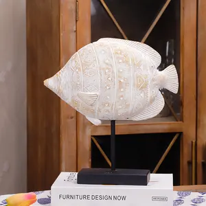 Redeco新着マリンスタイルの魚の彫刻樹脂動物の装飾家の装飾のための樹脂工芸品