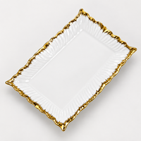 Assiette rectangulaire en céramique blanche en gros avec bord doré pour mariage, hôtel, restaurant