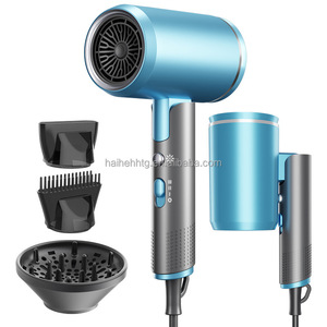 Secador de Pelo Profesional de 2400W con Motor Iónico AC, Difusor Plegable y Concentrador para Uso Doméstico, en Autocaravanas, Automóviles, Hoteles, Viajes y Actividades al Aire Libre - Product Image 4