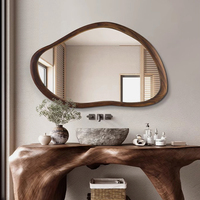 Miroir mural décoratif avec cadre en bois de couleur noyer irrégulier, décoration intérieure, hôtel moderne, armoire de salle de bain, miroir encadré pour le maquillage