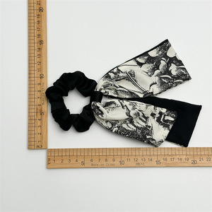 Gros nouveau style de tissu imprimé grands <span class=keywords><strong>cheveux</strong></span> chouchous colorés à la main vacances élastiques bandes de <span class=keywords><strong>cheveux</strong></span> pour les femmes - Product Image 4