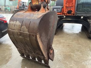 Excavatrice hydraulique sur chenilles d'occasion Hitachi EX120-3/EX120-5/ZX120/ZX200/ZX240/ZX135US/ZX75, 12 tonnes, taille moyenne, Japon - Product Image 5