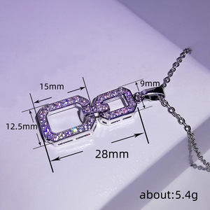 Collana con Ciondolo Geometrico Quadrato per Donne, Stile Pave Scintillante, Gioielli alla Moda per Uso Quotidiano - Product Image 4