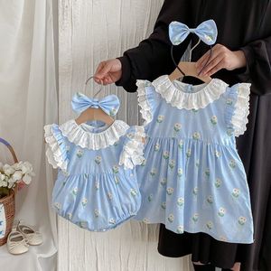 Sommerlicher Spitzen-Strampler ohne Ärmel für Babymädchen mit Haarband-Set, dünnes Blumenmuster-Kleid für Kinder, süße Kinderkleidung - Product Image 1