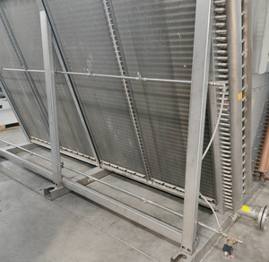 Refroidisseur <span class=keywords><strong>adiabatique</strong></span> sec à air plat avec pompe pour applications <span class=keywords><strong>de</strong></span> centres <span class=keywords><strong>de</strong></span> données – Haute efficacité, grande capacité, rejet <span class=keywords><strong>de</strong></span> chaleur pour serveurs - Product Image 6