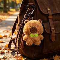 Porte-clés en peluche Capybara Kawaii doux et moelleux avec nœud vert, mousqueton en forme de cœur et cordon tressé – Cadeau de mariage pour filles