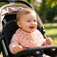 Articles pour bébés de style luxueux à impression personnalisée, tablier respirant pour enfants, bavoirs en coton absorbants pour bébés garçons et filles