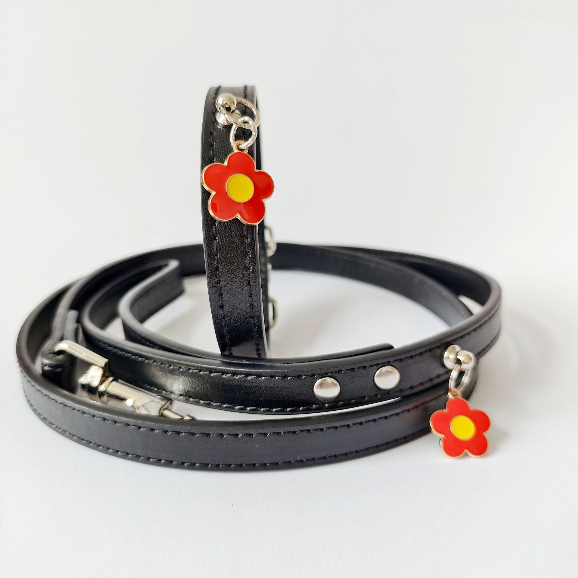 Fleur rouge [Collier-laisse]