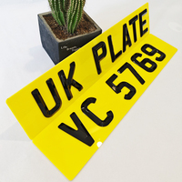 Plaque d'immatriculation de voiture britannique personnalisée plaque d'immatriculation en acrylique vierge 4D chiffres de lettres jaune blanc films réfléchissants plaques de trophées de prix