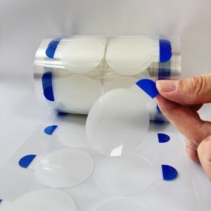 Film de protection d'écran en verre ultra-fin de 0,3 mm, transmission lumineuse élevée de 92 %, anti-traces de doigts, anti-vertiges, ne gêne pas la mise au point - Product Image 2