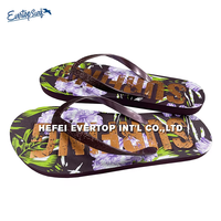 Vente en gros de tongs personnalisées à motif floral, avec sangle scintillante, en PE antidérapant, pour femmes, tongs de plage