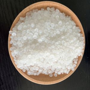 Granulés HDPE HHM TR144 de haute qualité pour le moulage par soufflage, excellente processabilité, granulés HDPE de qualité film pour sacs - Product Image 2