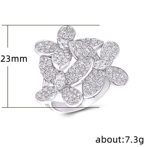 Anello Statement Retrò Elegante con Grande Fiore e Pietre Colorate, Gioiello da Festa alla Moda per Donne - Product Image 3