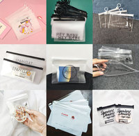 Pochette à bijoux en PVC givré transparent personnalisé à fermeture éclair petit emballage sacs à poussière pour boucles d'oreilles logo imprimé pochette en plastique