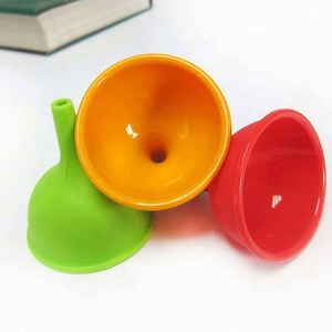 กรวยรินของเหลวแบบใหม่ ขายดี ใช้งานได้จริง ทำจากฟางข้าวสาลี อุปกรณ์ครัวสำหรับรินน้ำมัน น้ำมันพืช ไวน์ - Product Image 5